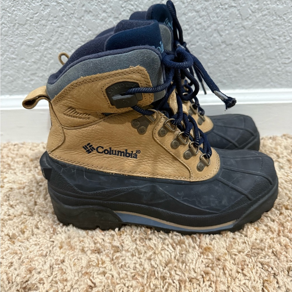 Columbia Bugaboot Plus II Waterproof Snow Boots | Women’s Size 9